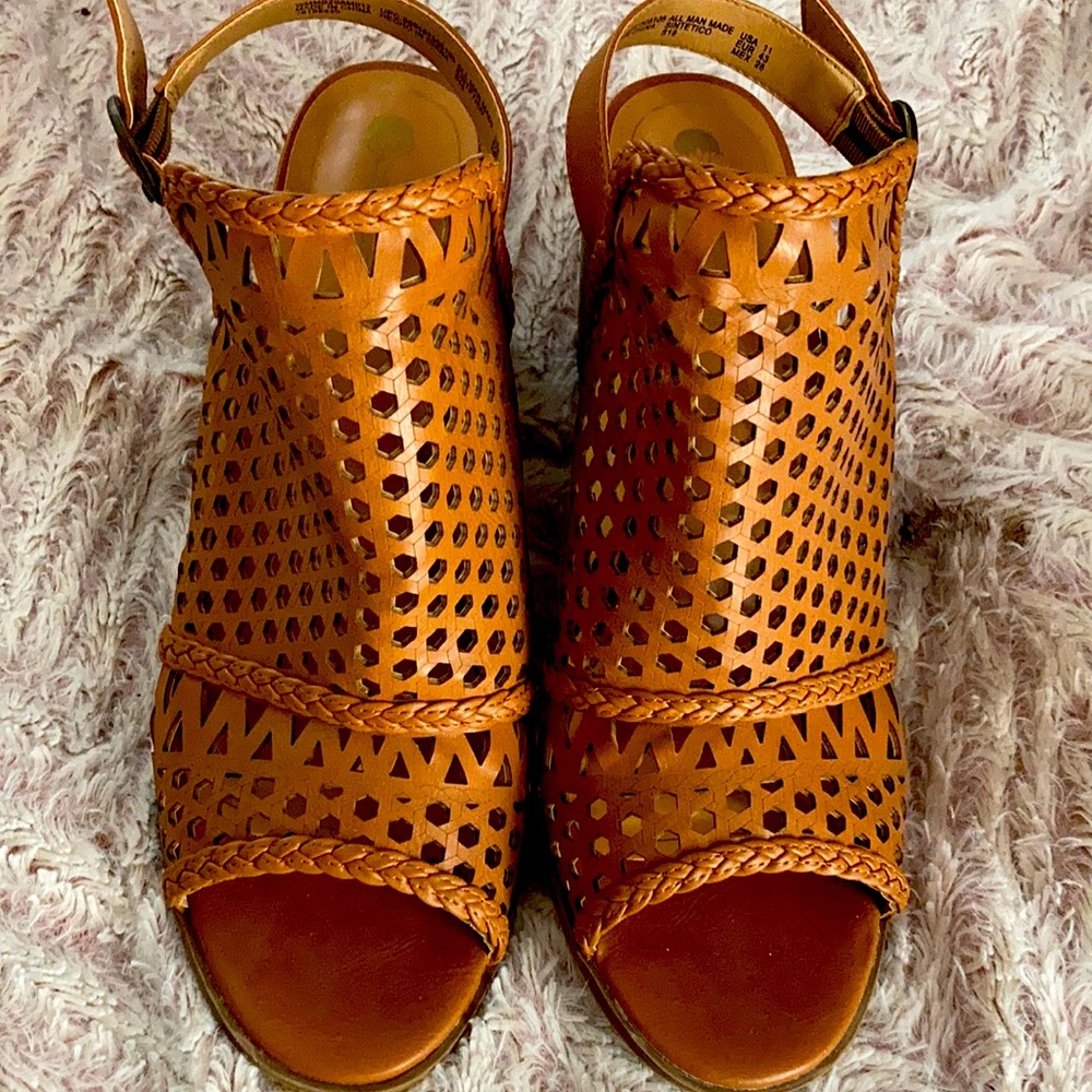 Big budduh size 11 heels